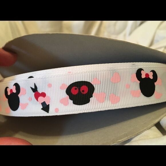 grosgrain Ribbon NEW 5 yards Minnie Mouse skulls Jolly Roger bow Halloween NEW - Picture 4 of 6